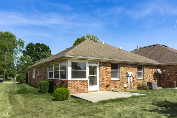 319 E College AVE, Brownsburg, IN 46112