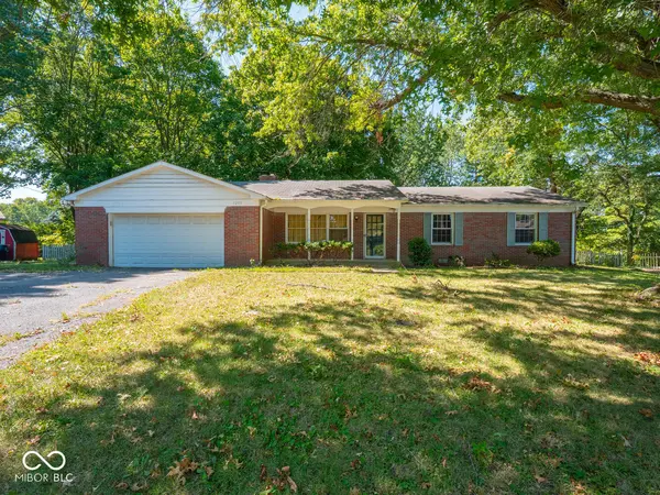 7205 Queensbury CT, Indianapolis, IN 46214