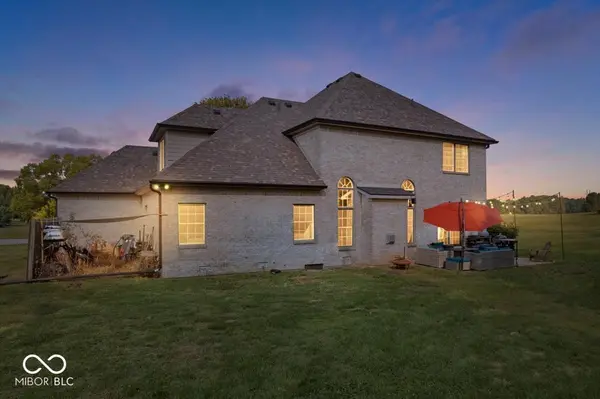 8326 Haggard CT, Martinsville, IN 46151