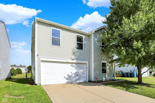 6749 Everbloom LN, Indianapolis, IN 46217