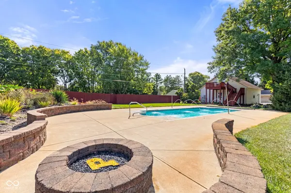 302 W Edgewood AVE, Indianapolis, IN 46217