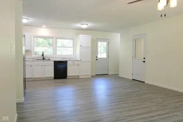 869 S Florence ST, Jasonville, IN 47438
