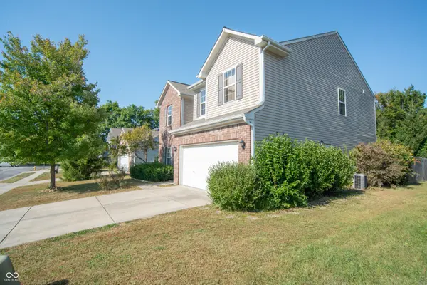 5151 Sandwood DR, Indianapolis, IN 46235