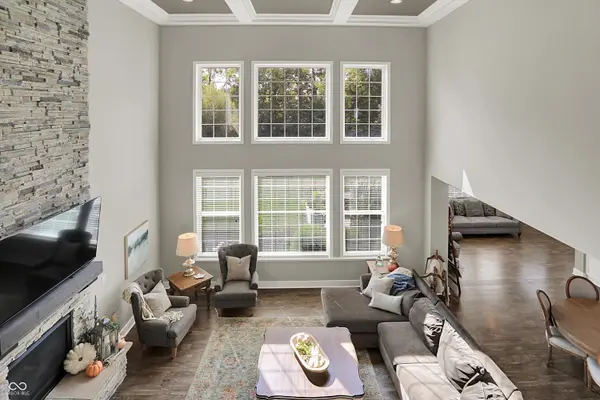 1033 Windsor Estates CT, Westfield, IN 46074