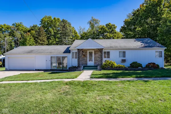 214 Powers ST, Angola, IN 46703