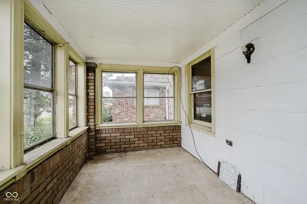 1075 E Hanna AVE, Indianapolis, IN 46227