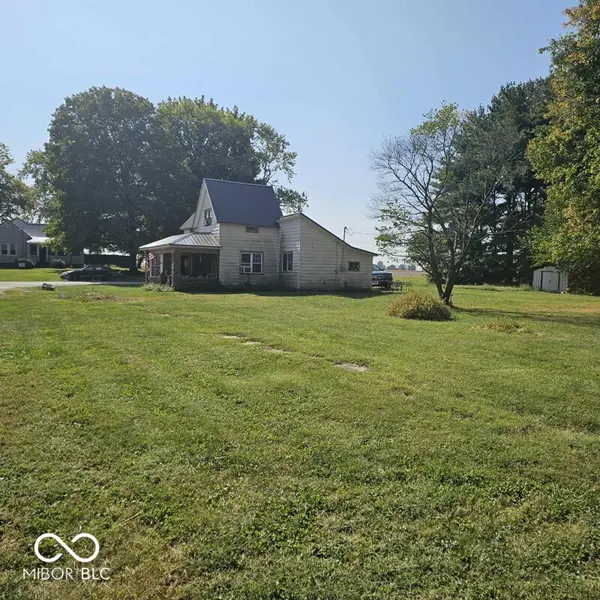 504 S Clark ST, Colfax, IN 46035