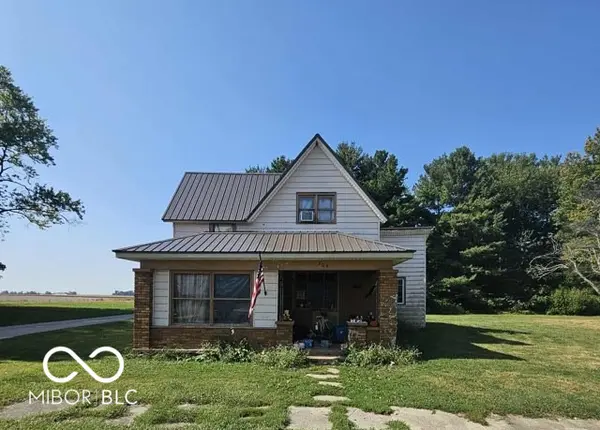 504 S Clark ST, Colfax, IN 46035