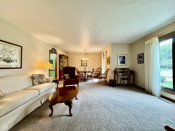 728 S Sycamore RD, Seymour, IN 47274