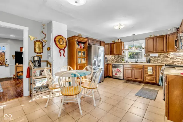 135 South ST, Southport, IN 46227