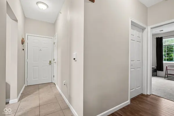 6230 Amberley DR ## U104, Indianapolis, IN 46237
