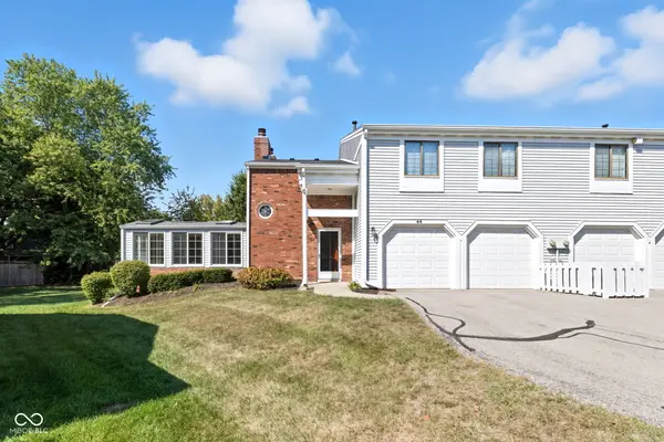 44 Dominion DR, Zionsville, IN 46077
