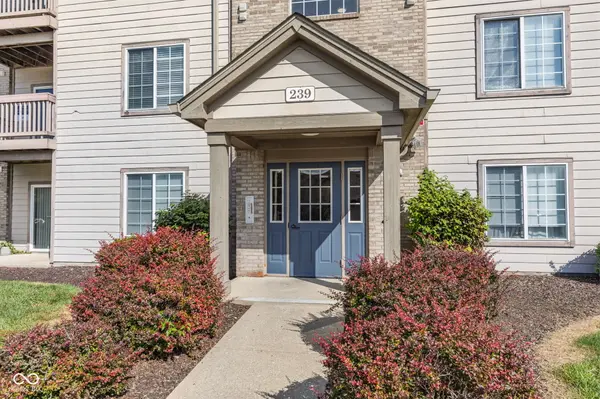 239 Legends Creek WAY #205, Indianapolis, IN 46229