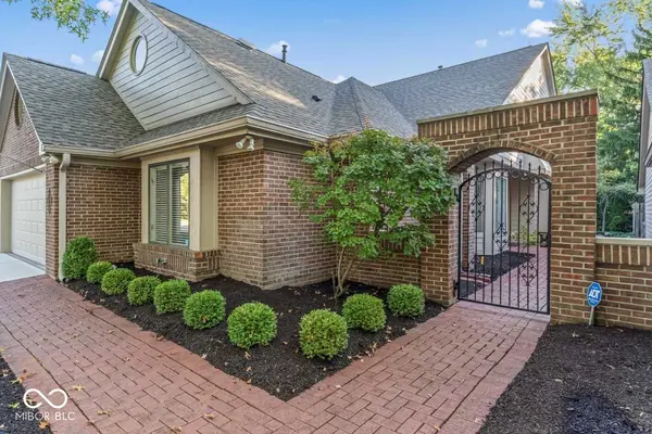 11977 Waterford LN, Carmel, IN 46033
