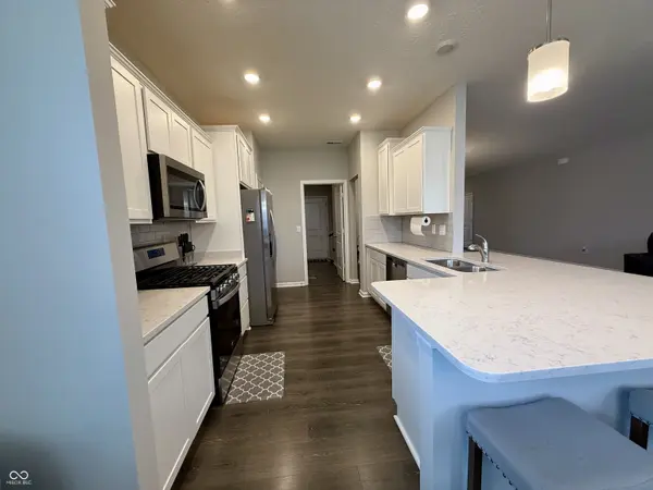 8751 Duncan ST, Fortville, IN 46040