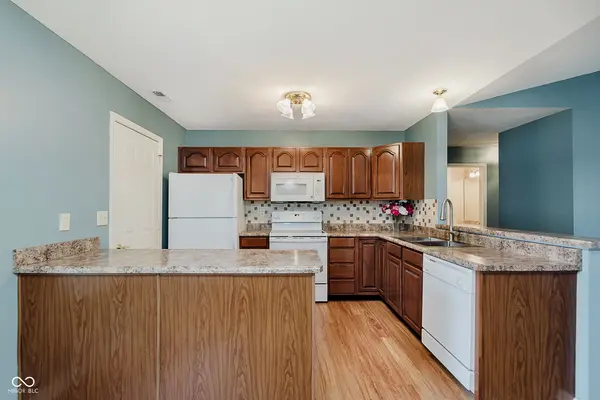 1202 Whittington DR, Brownsburg, IN 46112