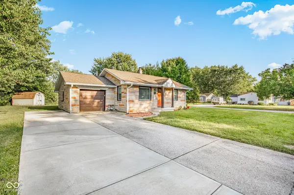 1081 Rita DR, Greenwood, IN 46143