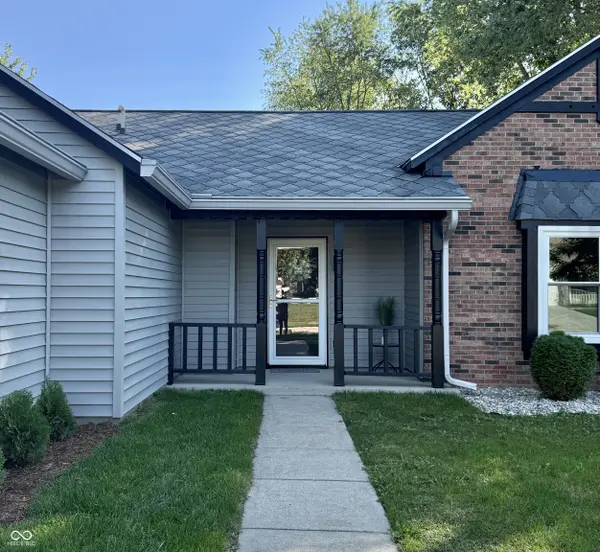 827 Sable Ridge DR, Greenwood, IN 46142