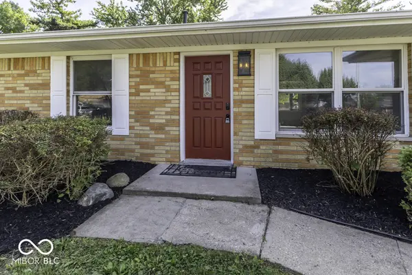9425 Gemini DR, Indianapolis, IN 46229