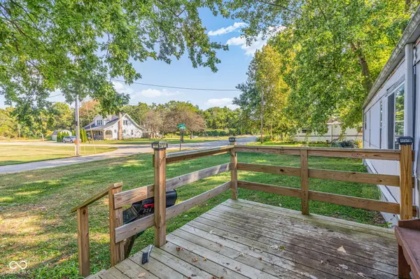 5242 E Sycamore ST, Rockville, IN 47872