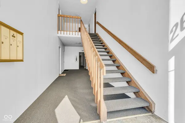 4260 Village Pw E CIR #4, Indianapolis, IN 46254