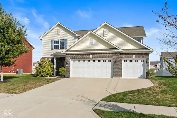 9308 Foudray CIR N, Avon, IN 46123