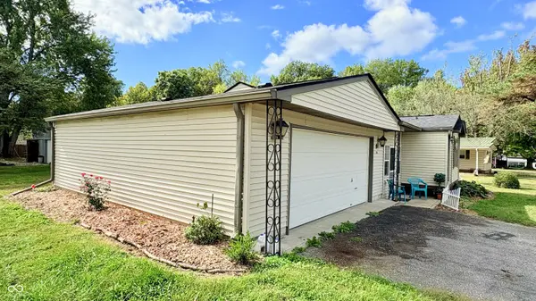261 Down Boy WAY, Cloverdale, IN 46120