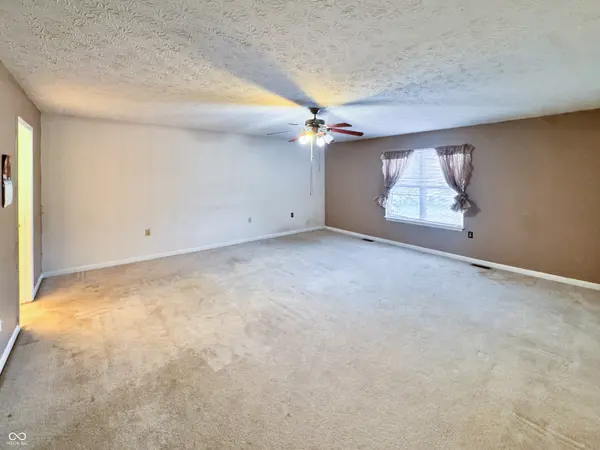 2308 Valley Creek W LN, Indianapolis, IN 46229