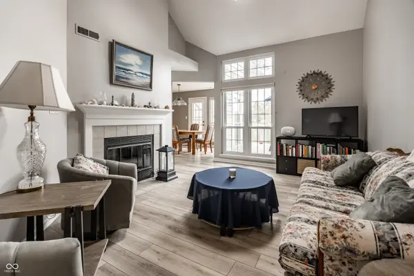 7198 Harbour Isle, Indianapolis, IN 46240