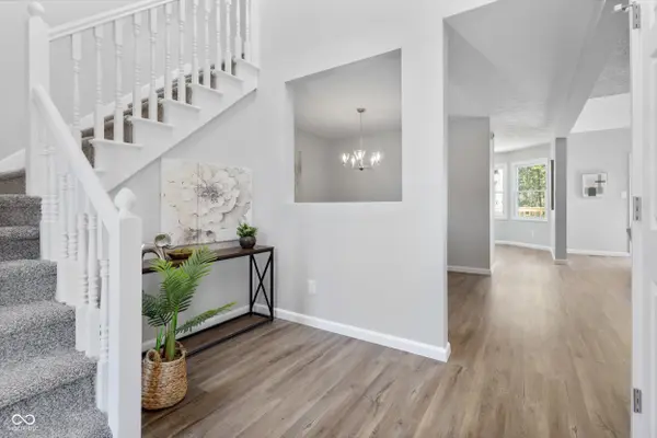 19 Calumet CT, Zionsville, IN 46077