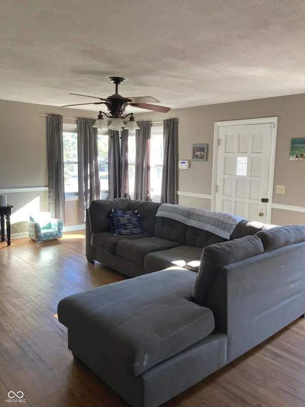 114 S Jefferson ST, Brownsburg, IN 46112