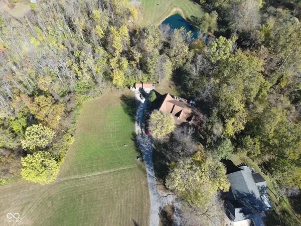 1602 W Plantation ROW, Greenfield, IN 46140