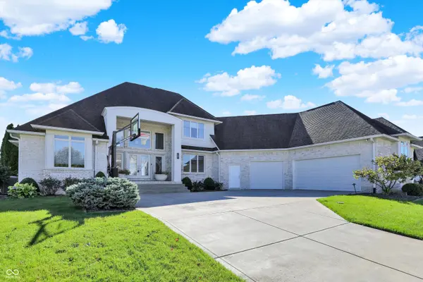 14395 Brooks Edge LN, Fishers, IN 46040