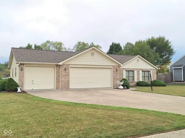 2306 Laforge LN, Auburn, IN 46706