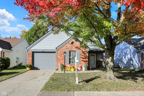 9764 Foxboro LN, Fishers, IN 46038