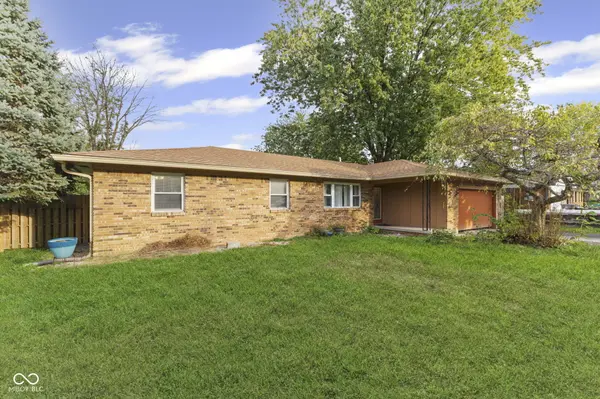 7715 Combs RD, Indianapolis, IN 46237