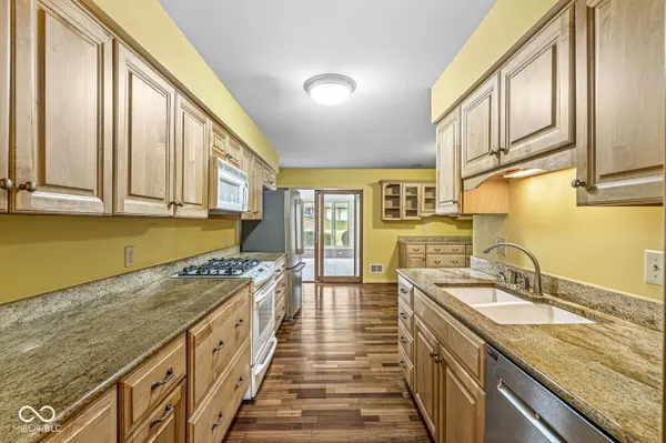 1502 Douglas DR, Carmel, IN 46033