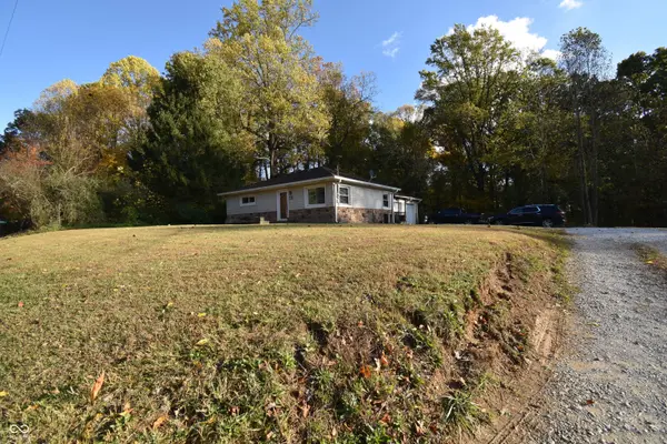 2240 Wilbur RD, Martinsville, IN 46151