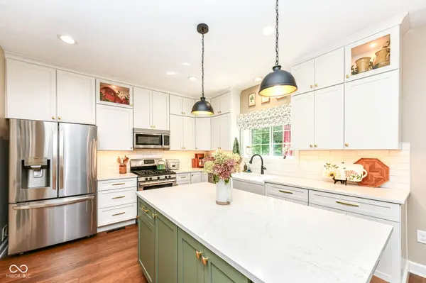 9825 Covington BLVD, Fishers, IN 46037