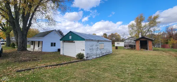 955 E Washington ST, Knightsville, IN 47857