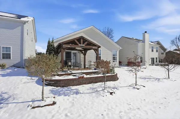 3696 White Cliff WAY, Whitestown, IN 46075