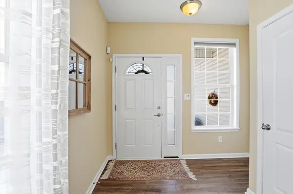 3696 White Cliff WAY, Whitestown, IN 46075