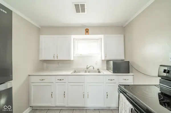 6221 W Penrod RD, Muncie, IN 47304