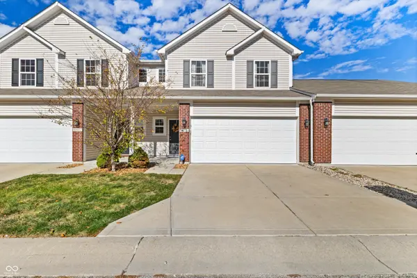 9686 Angelica DR, Noblesville, IN 46060