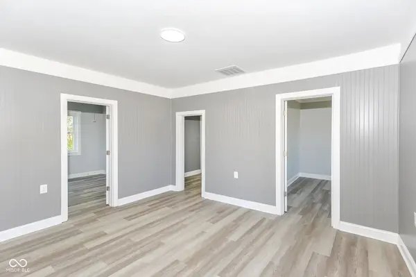 2009 S L ST, Elwood, IN 46036