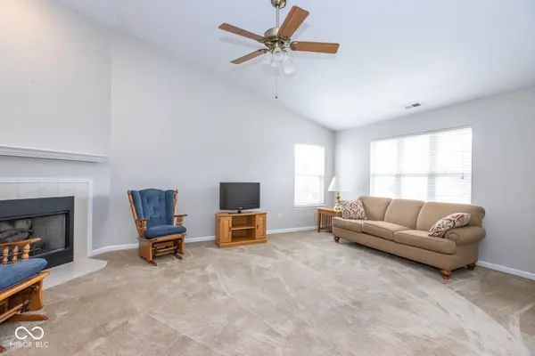 14910 Mia DR, Carmel, IN 46033