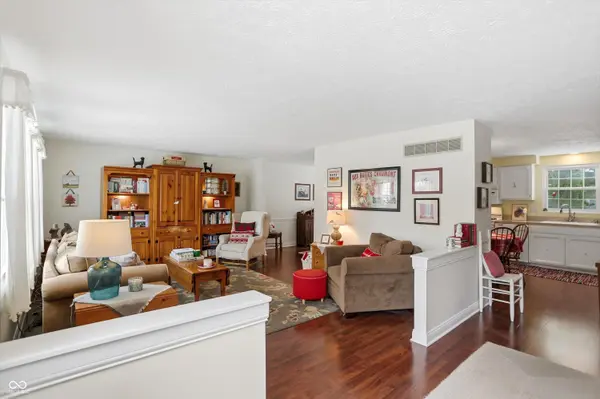 1319 Dogwood CT, Brownsburg, IN 46112