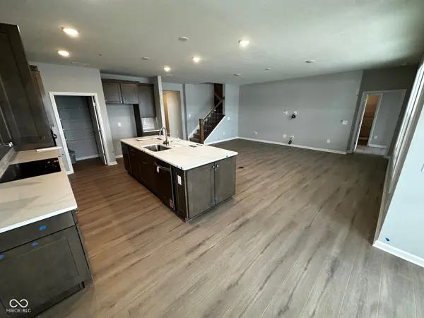 3143 Beautyberry WAY, Greenwood, IN 46143