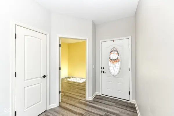 13442 Mosaic ST, Fishers, IN 46037