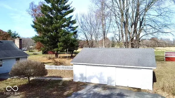 1109 E Us Highway 40, Brazil, IN 47834
